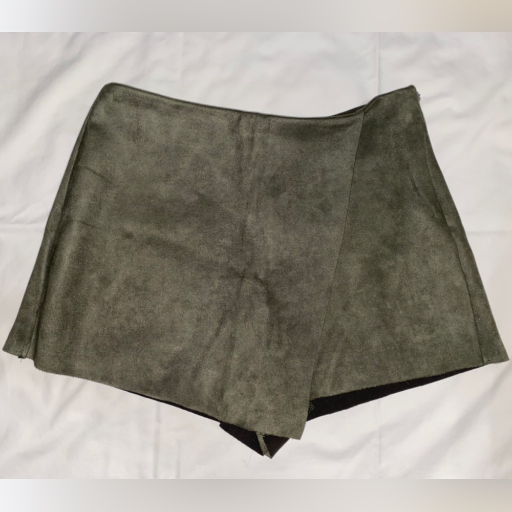 Boutique Velvet Skort